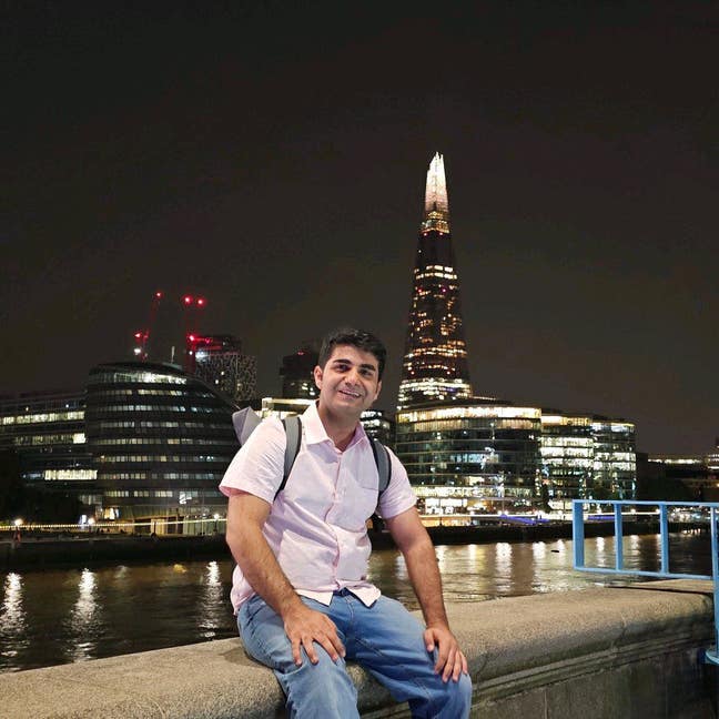 29 year old Male seeks a single or double room Main Photo