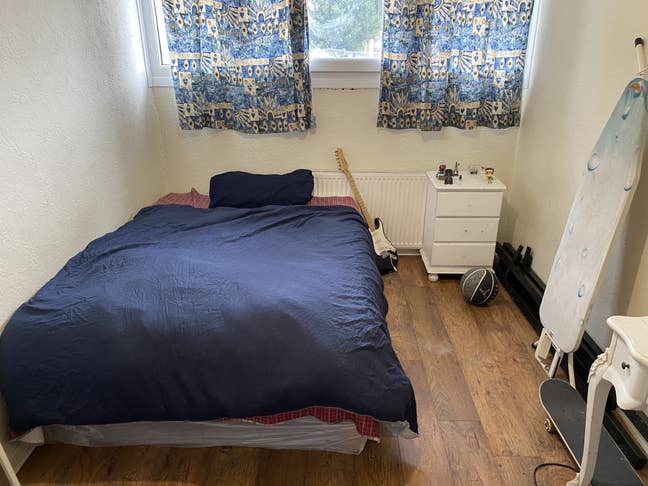 Spacious Double room including all bills Main Photo