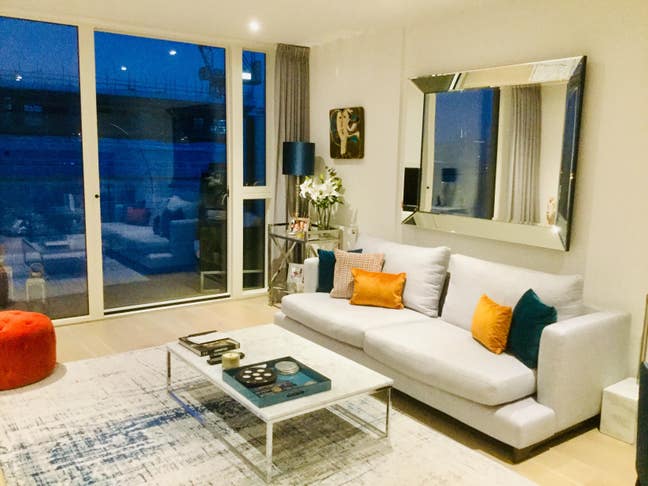 Stunning 2 bed 2 bathroom flat in Greenwich Main Photo