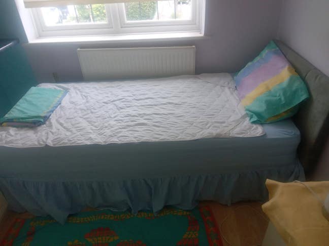 Single Room and Twin Room to Let Short Term  Main Photo