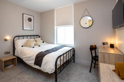 Rare Find: Boutique En-suite Room in Maidstone Main Photo