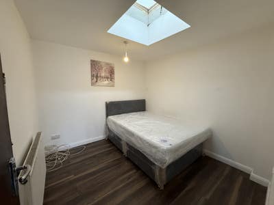 Studio Flat - All bills included Ampthill Rd Main Photo