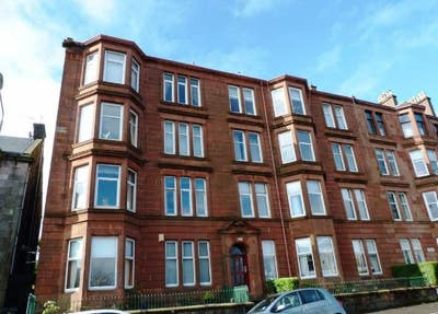 Bright Double Room– Finnart Street Greenock Main Photo