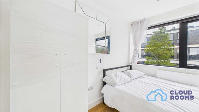 🌻£690 Single Room to Let at Farnborough Westmead  Main Photo