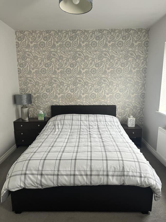 Double Room | Short-Term Let | Bills Included Main Photo