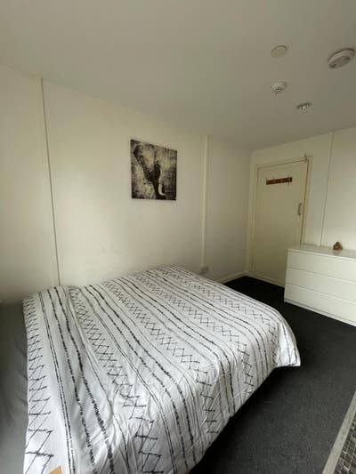 Studio in Dudley ready now! Main Photo