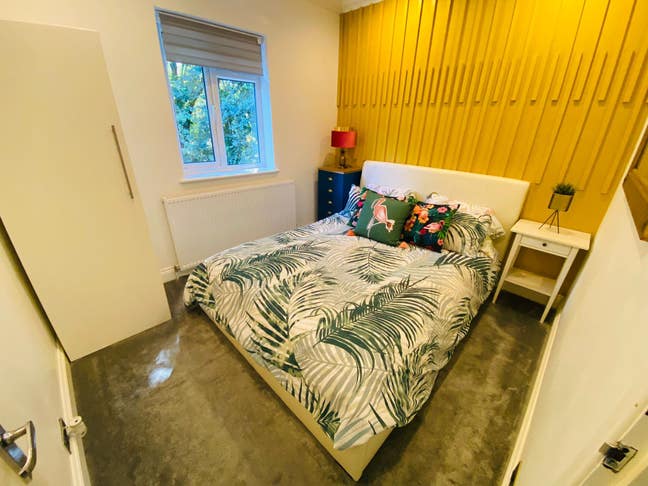 Beautiful Furnished Bedroom to Let in Bournemouth Main Photo