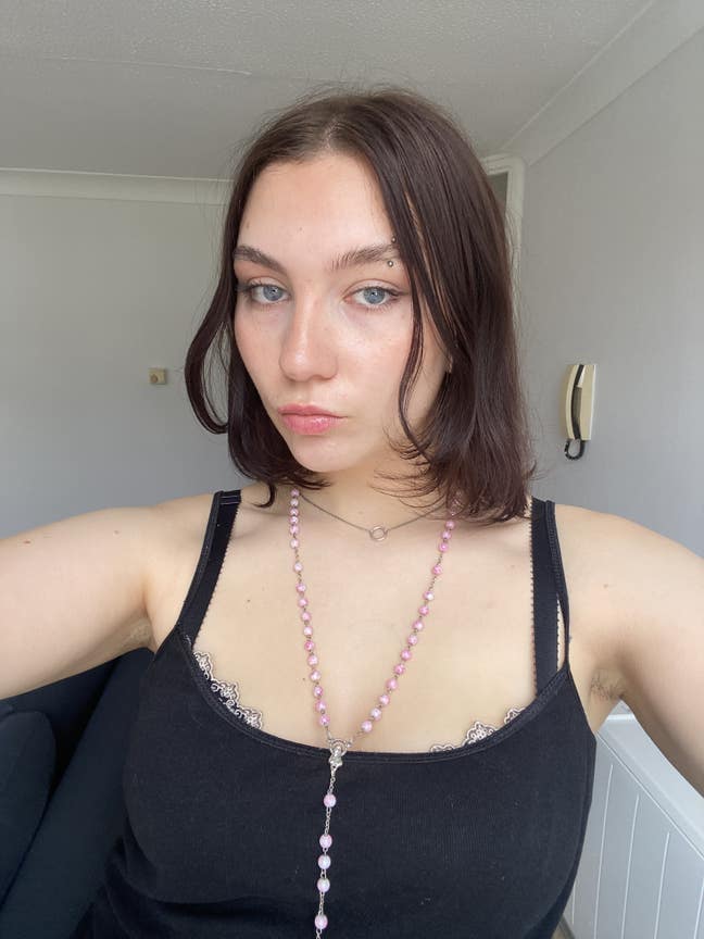 Looking for people to buddy up / a room! Main Photo