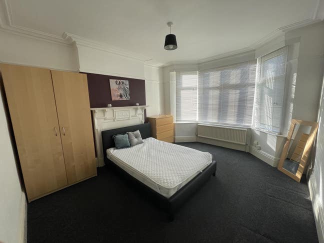 🔥LARGE ROOM-Very Close to Notts City 🔥 Main Photo