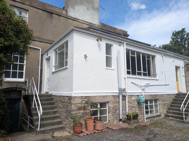 Double room in 5 bed house in Cotham with parking Main Photo