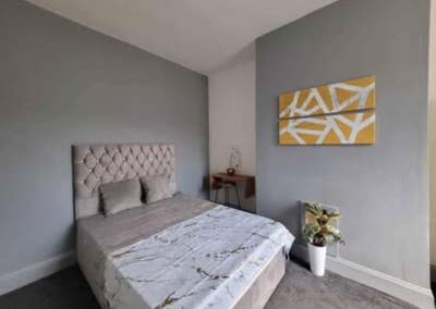 Stunning clean modern room Main Photo