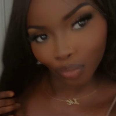 I am a female aged 26. I am looking for a dou... Main Photo