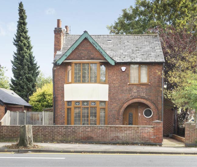 En-Suite Double Room in Renovated 6-Bed House Main Photo