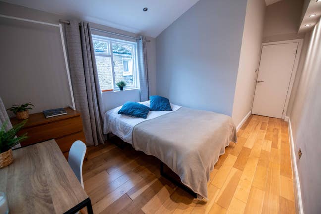 Beautiful 5 beds house - Fulham Broad / West Kens Main Photo