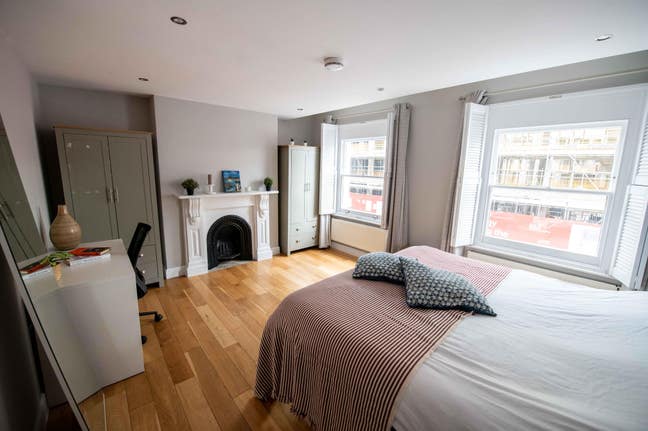 Beautiful 5 beds house - Fulham Broad / West Kens Main Photo