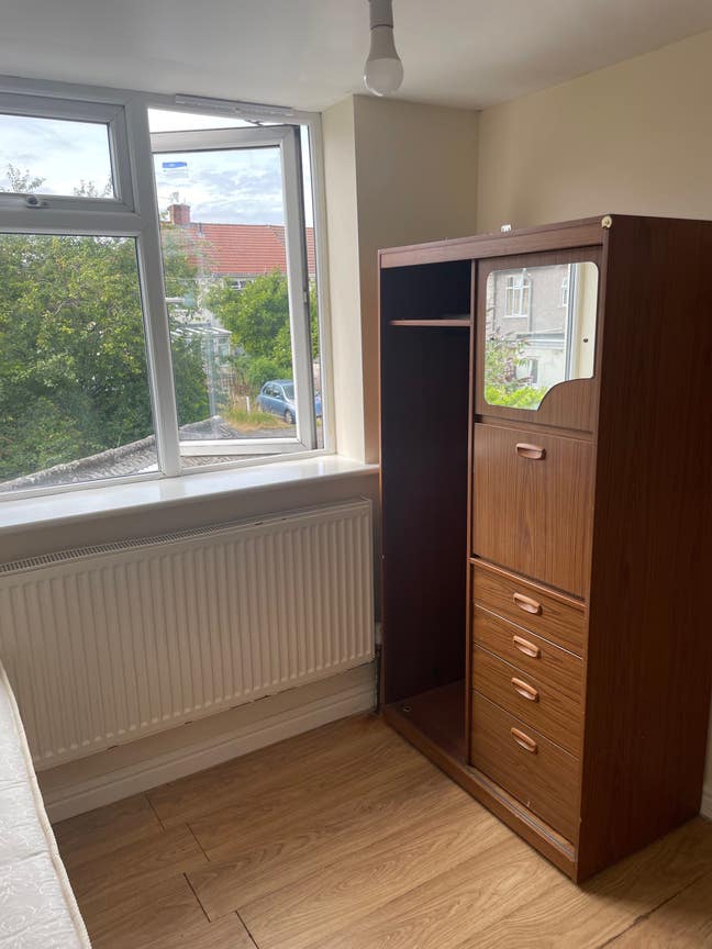 Single room to let for a lady @Filton, Bristol Main Photo