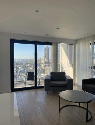 Double Room Available in 2B2B Flat – Canary wharf Main Photo