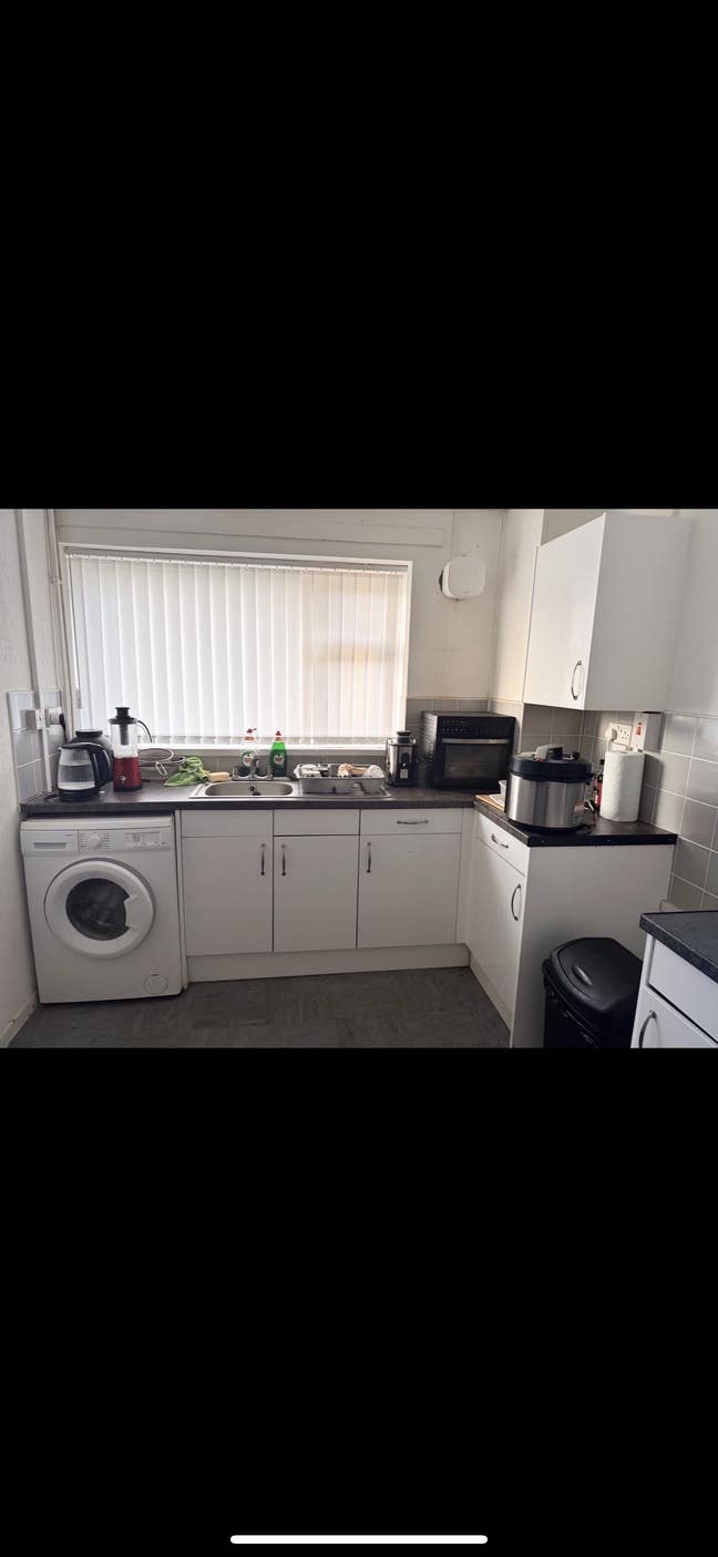 Furnished Double Room for Rent - All inclusive  Main Photo