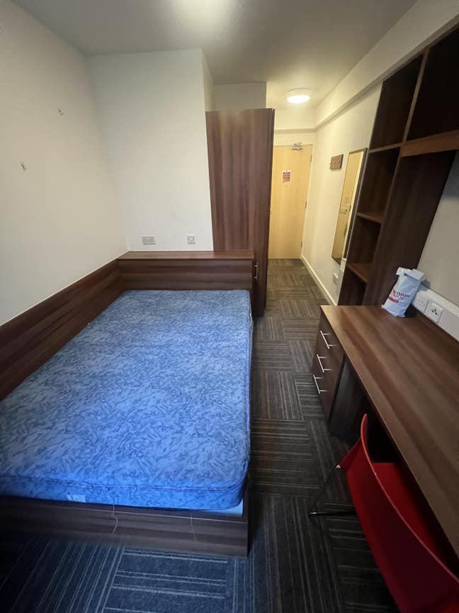 Cheaper Than Website! Room at Denmark Road £210 pw Main Photo