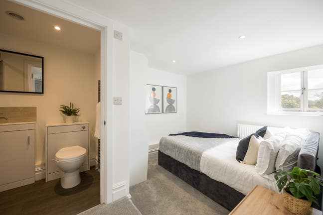 Stunning Brand New Rooms in Wallingford! 🌟 Main Photo