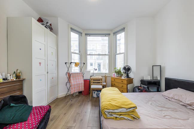 Wonderful Modern Studio Earls Court (Inc .Bills) Main Photo