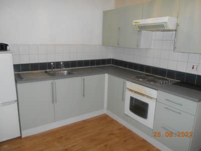 Furnished 1 bed flat in great city-centre location Main Photo