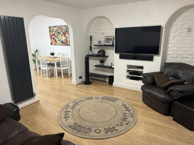 Furnished Double Room (House Share) in Chester Main Photo