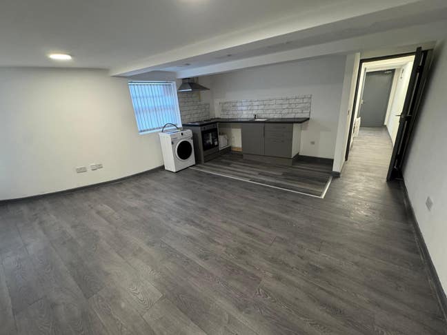 1-Bedroom Flat Available in Failsworth, Oldham Main Photo