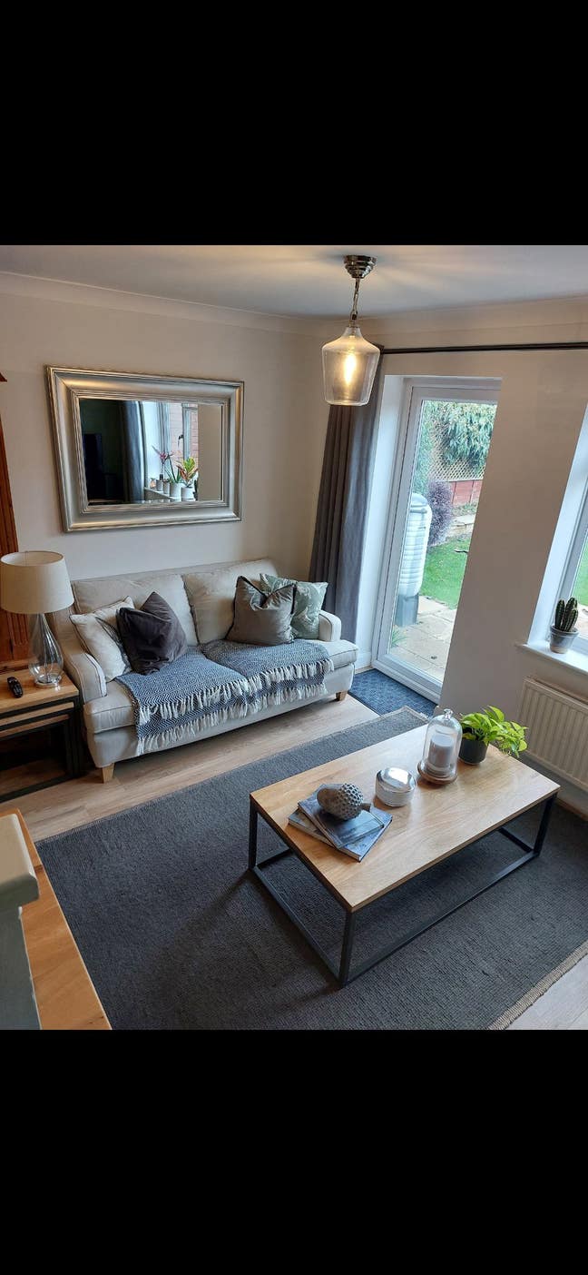 Spare Room in Thatcham Main Photo