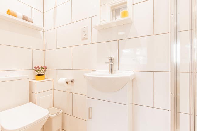 🌟🏠 Exquisite En-Suite Room Available Now! 🏠🌟 Main Photo