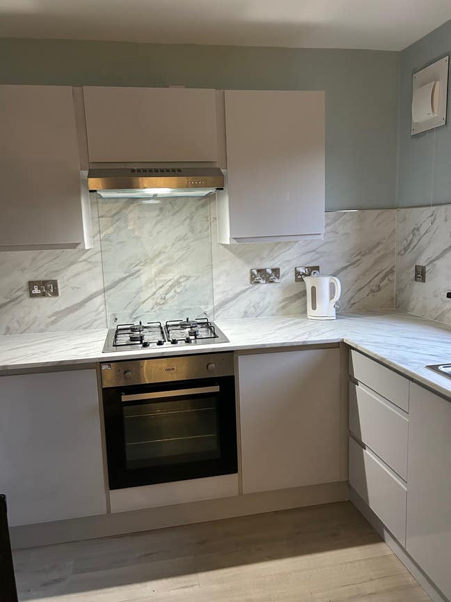 Stirling Contractors-  Short Term House for 5  Main Photo