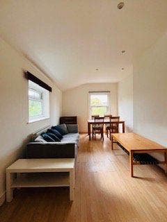 2 Bed Flat + Living Room in White Hart Lane, N22 Main Photo