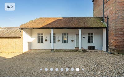 One bedroomed gorgeous cottage. Main Photo
