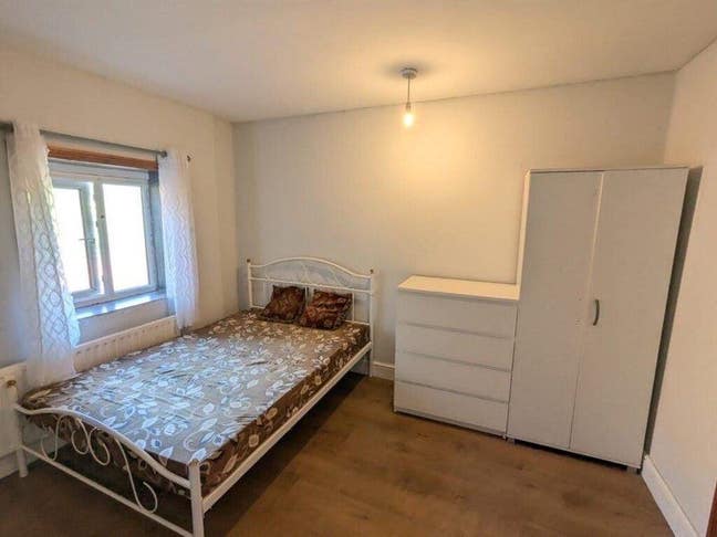 🪴 Ensuite £ Double for a Single Use- Willesden  Main Photo