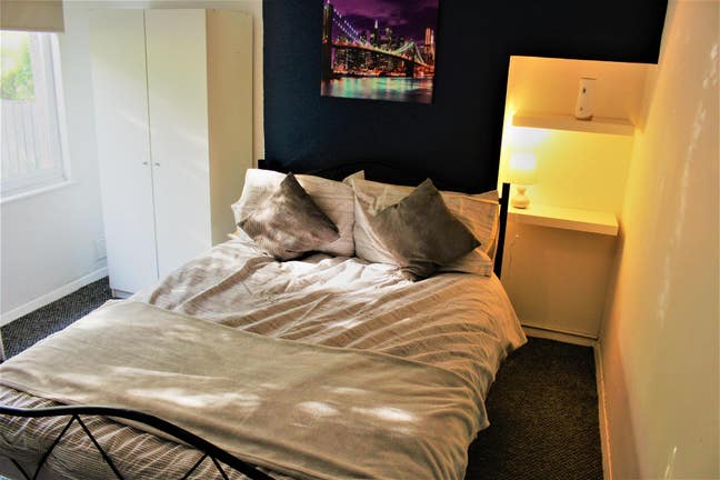 Double Room professional house share WS12 Main Photo