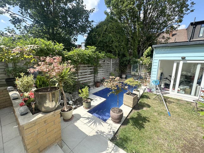 Stunning Double Room To Rent In N17  Main Photo