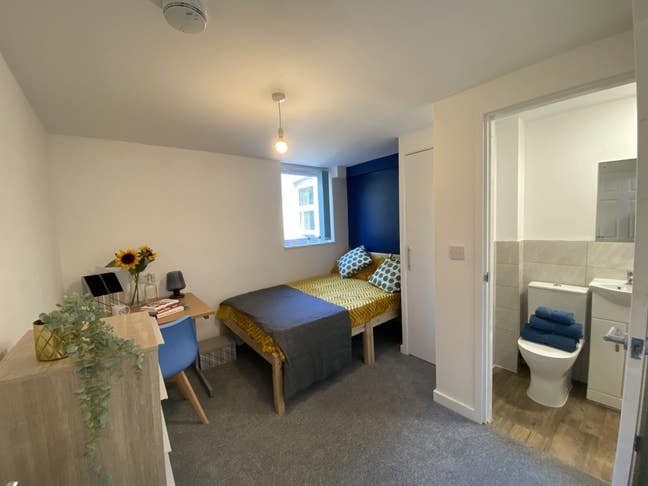  CV2 –  City  Centre  –  Ensuite  Room Main Photo
