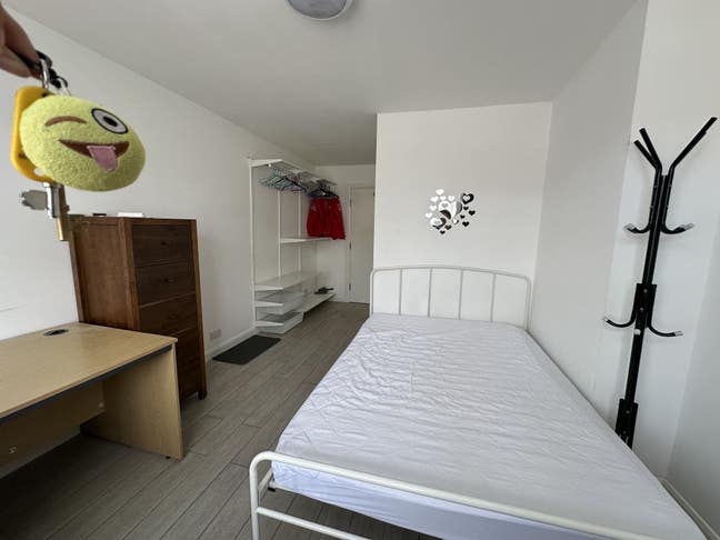 Cranfield village centre last spacious ensuite RM Main Photo