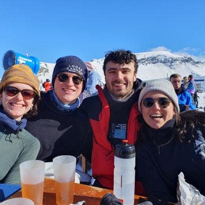 Looking for friends and housemates Main Photo