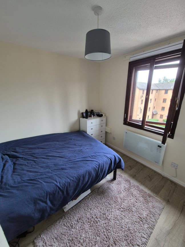 Beautiful Flat right on the Water of Leith Main Photo
