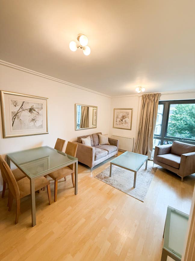 1 Bed Flat, Trentham Court, W3 Main Photo