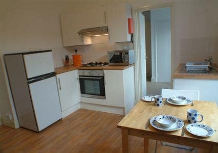 1-bed Student Flat | Ideal for Couples | Mutley Main Photo