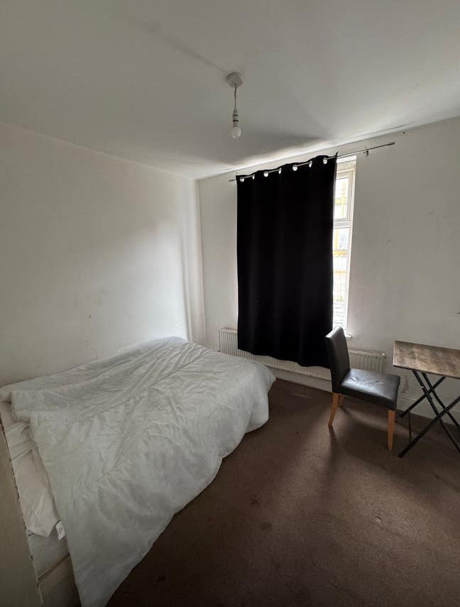 Room for £400 Main Photo