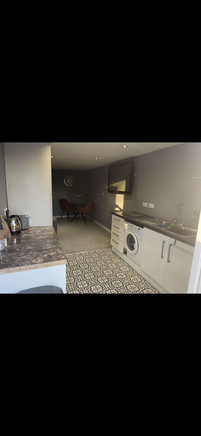 One Double bedroom Annex  Main Photo