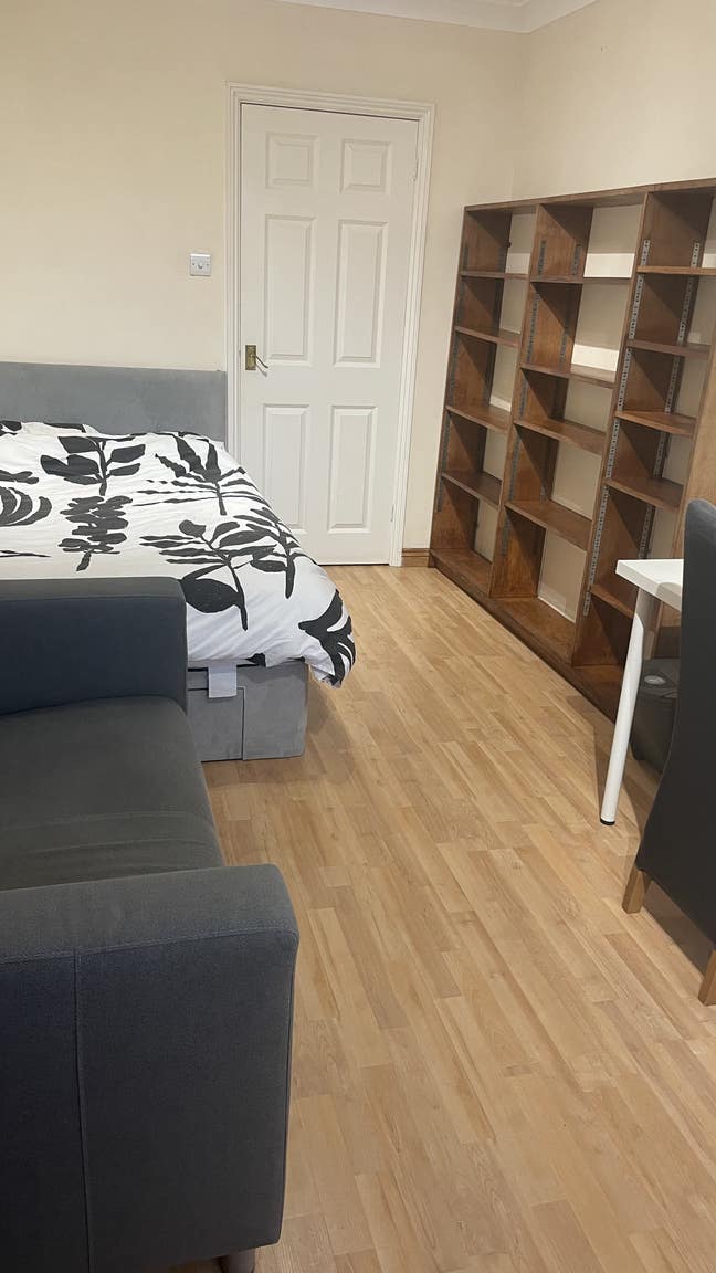 Spacious Furnished Double Room in Cherry Hinton  Main Photo