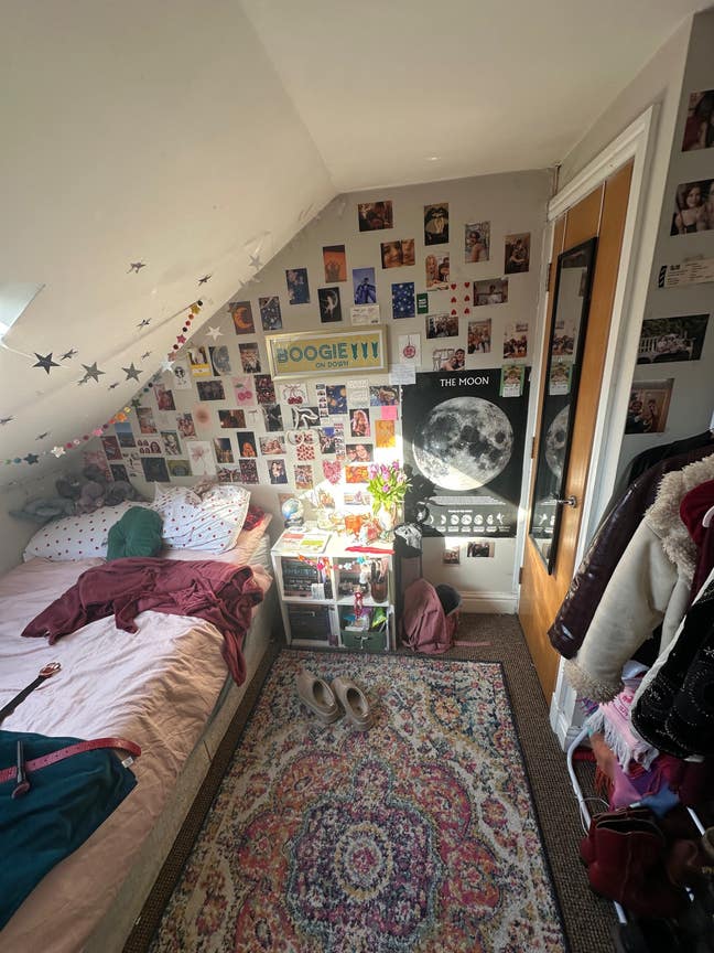 Room available  Main Photo