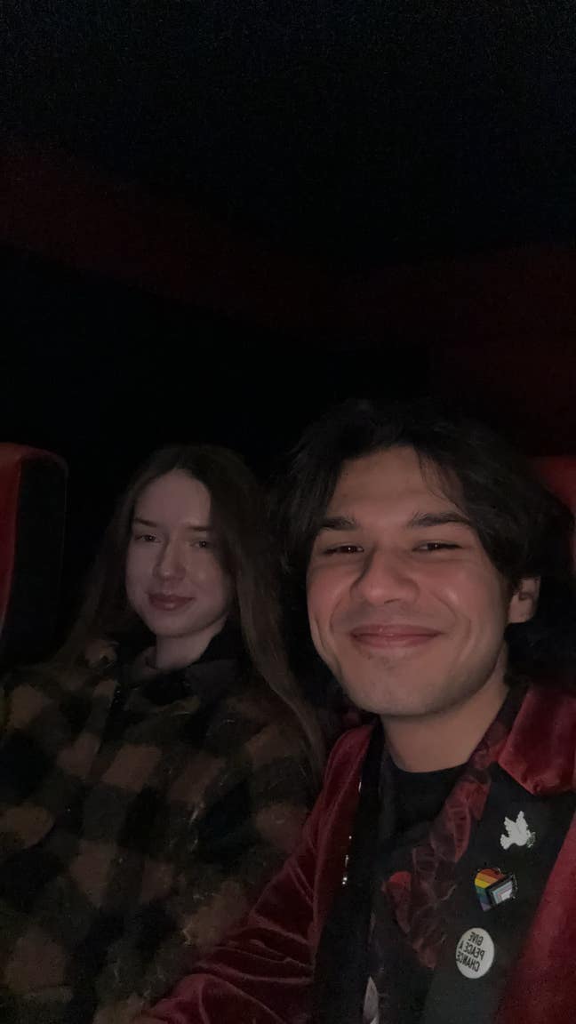 Couple seeks short-term let Main Photo