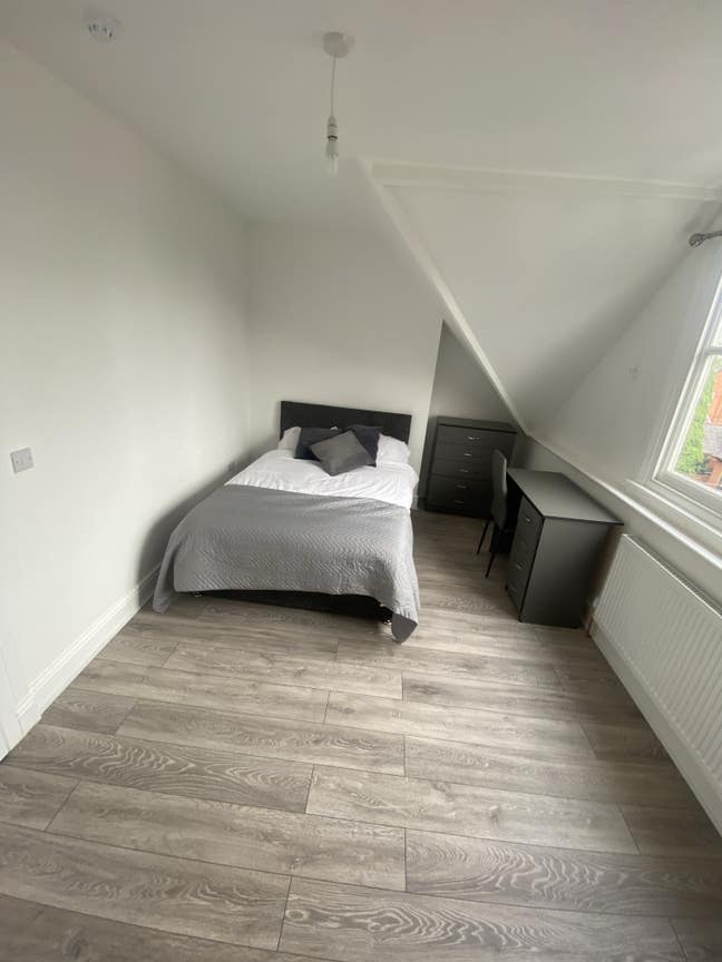 🚨50% off 1St Month Rent🚨No Deposit & Big Rooms🚨 Main Photo