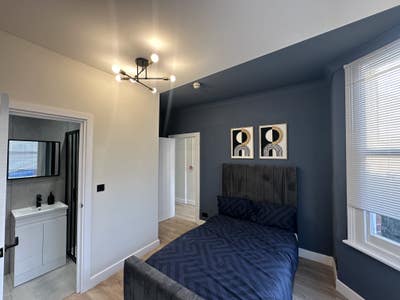 5 Double En-suites  Main Photo