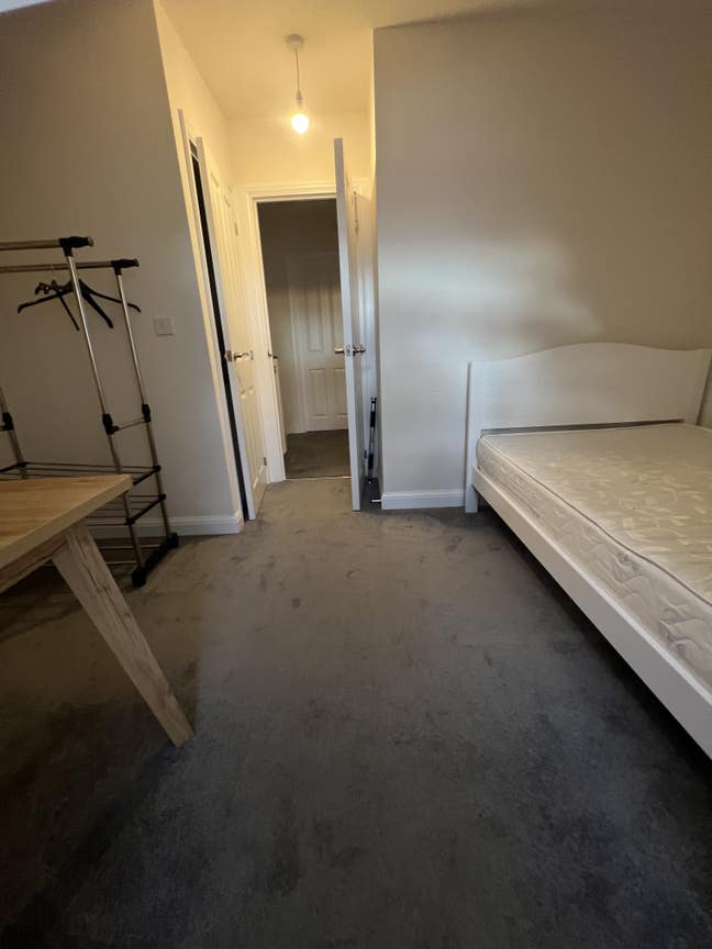 Double room in new house in Hampton beach Main Photo